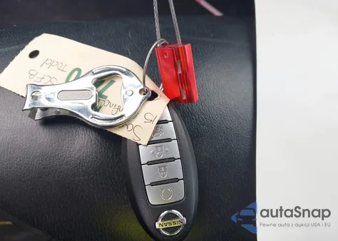 2015 Nissan Pathfinder Platinum z USA, uszkodzony, nr VIN 5N1AR2MN2FC627653